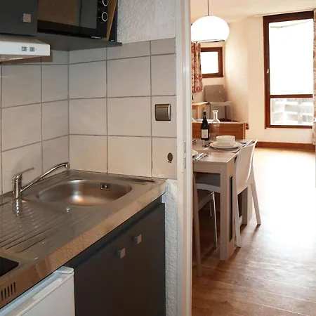 Apartment Confortable 4 Pers., Balcon Sud, Au Pied Des Pistes - 1650 - Fr-1-322-621 *